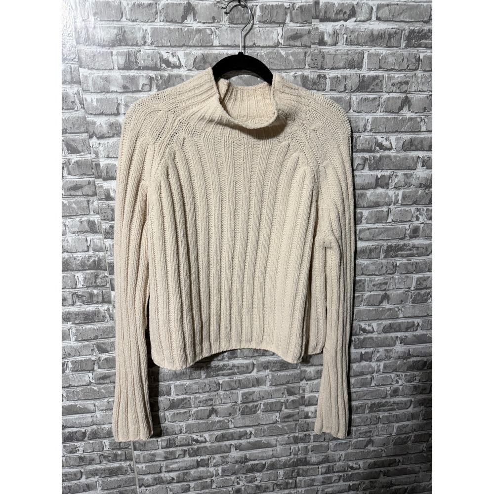 Beige‎ American Eagle Sweater
